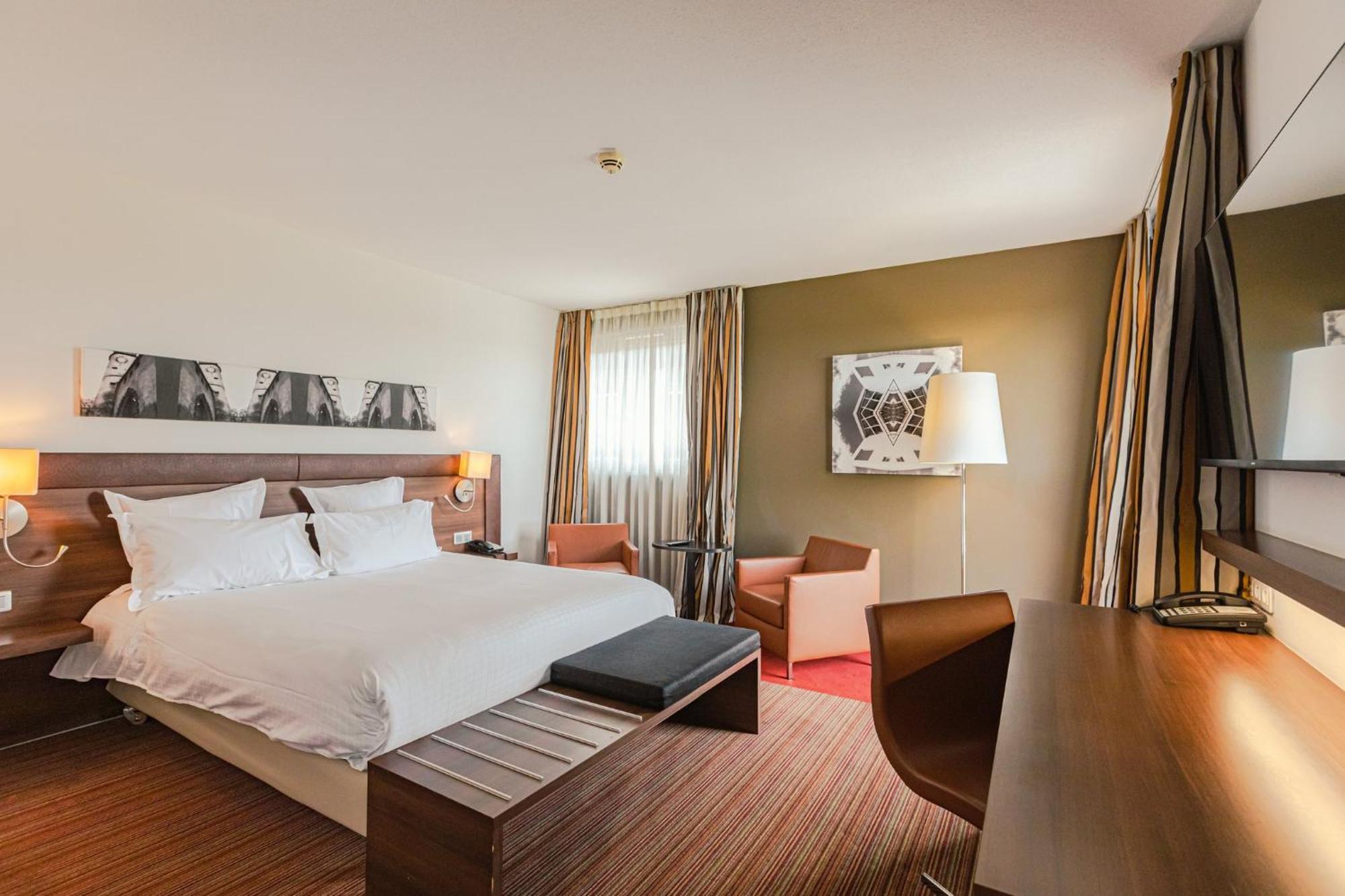 Holiday Inn Mulhouse By Ihg Exterior foto