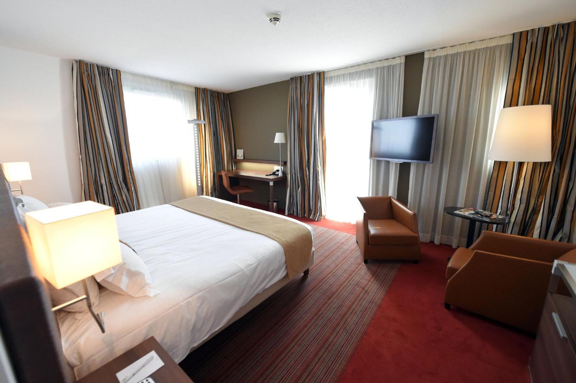 Holiday Inn Mulhouse By Ihg Exterior foto