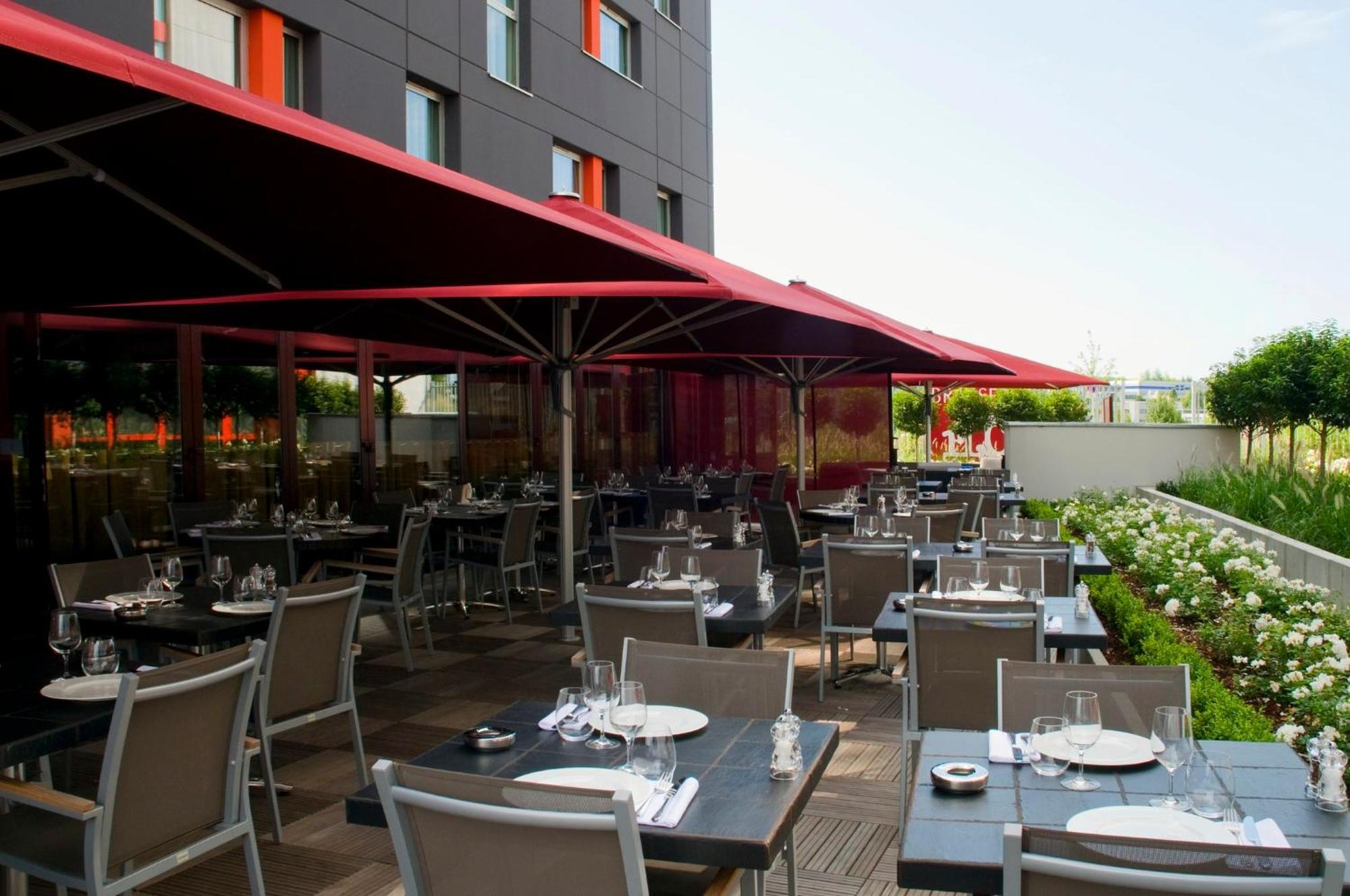 Holiday Inn Mulhouse By Ihg Exterior foto